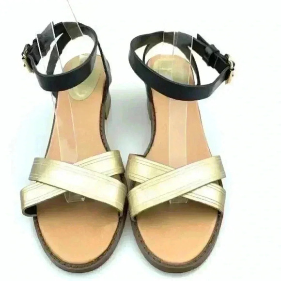 NYC Co sandals size 9 6463 gold black criss cross - Picture 2 of 8